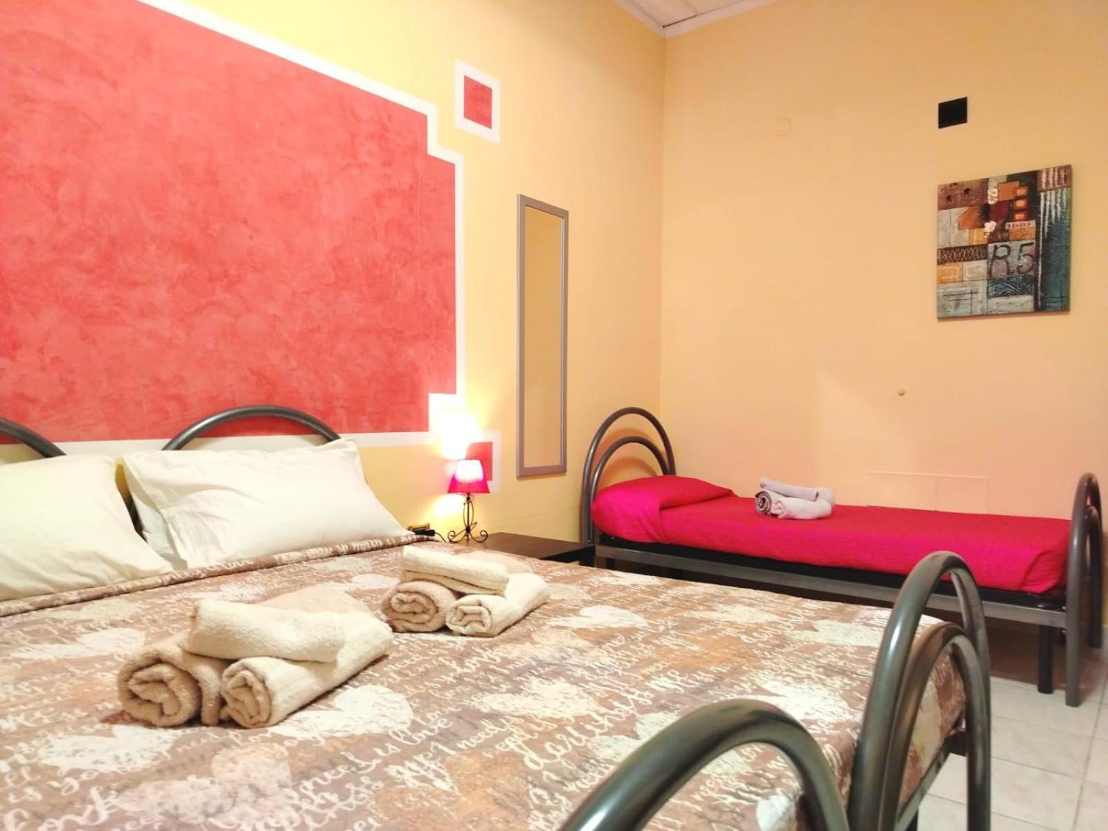 Sassari - Copenaghen House - Zona Ospedale Hotel Ngoại thất bức ảnh